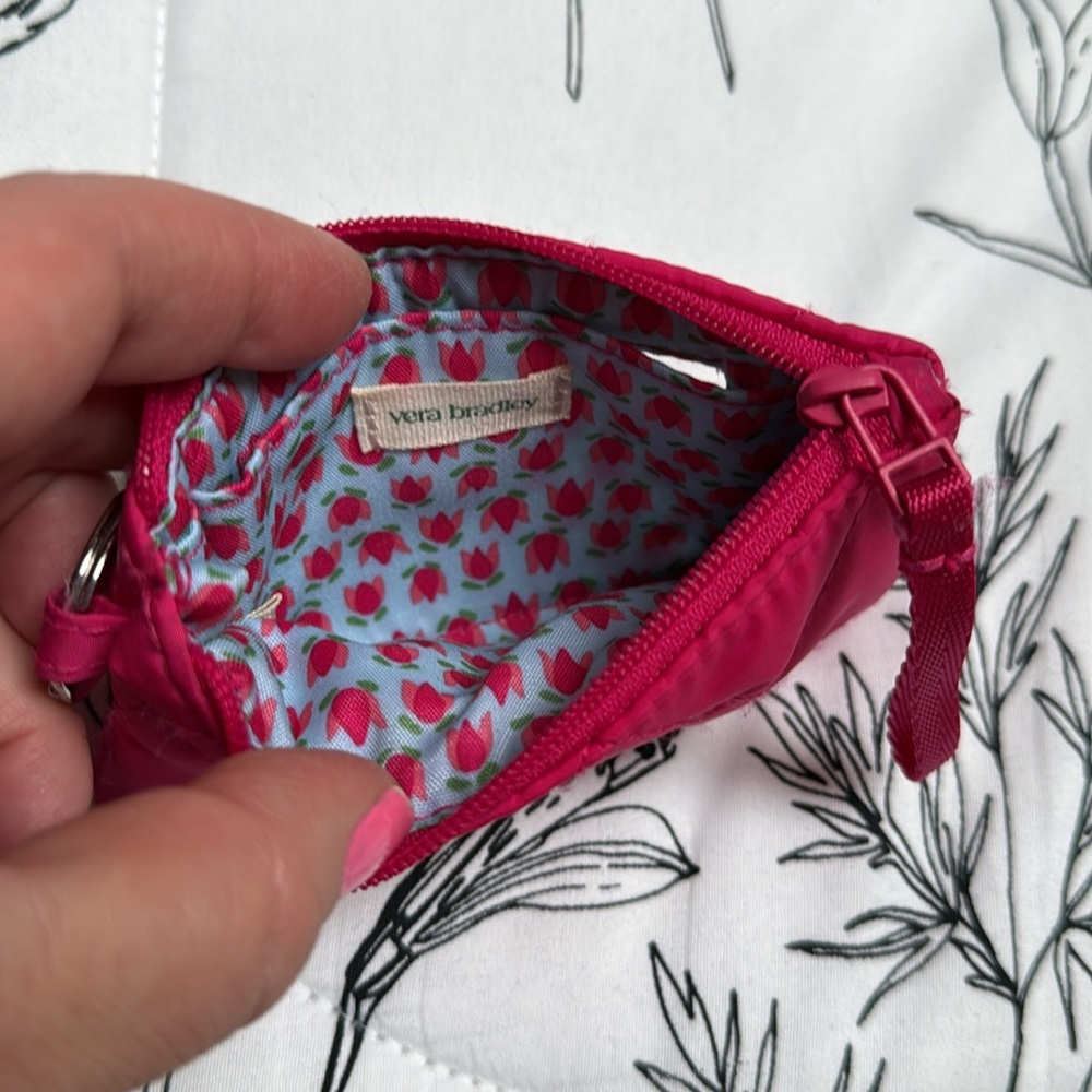 Vera Bradley Zip ID in Peacock Pink with Tulip interior EUC - Picture 4 of 7